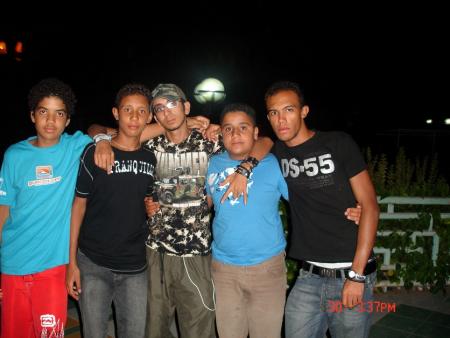 Mouad, Hamza, Nabil, Hamza et moi