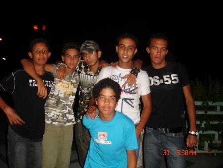 Hamza, Anass, Nabil, Mourad, moi, et en bas Mouad